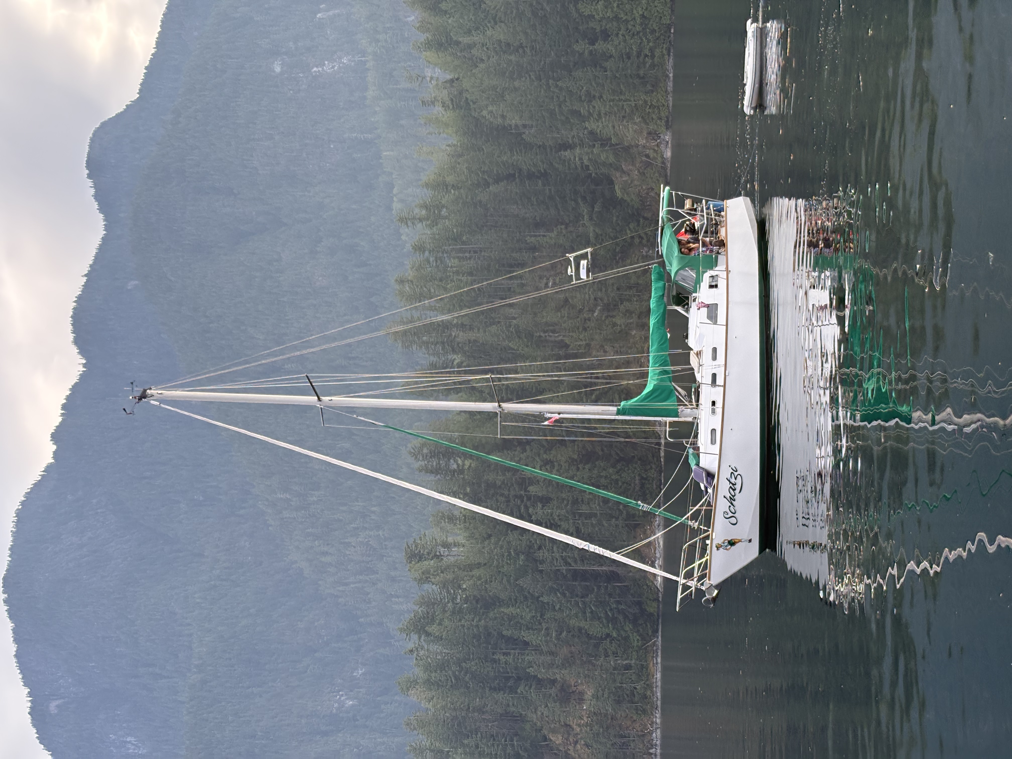 schatzi at anchor