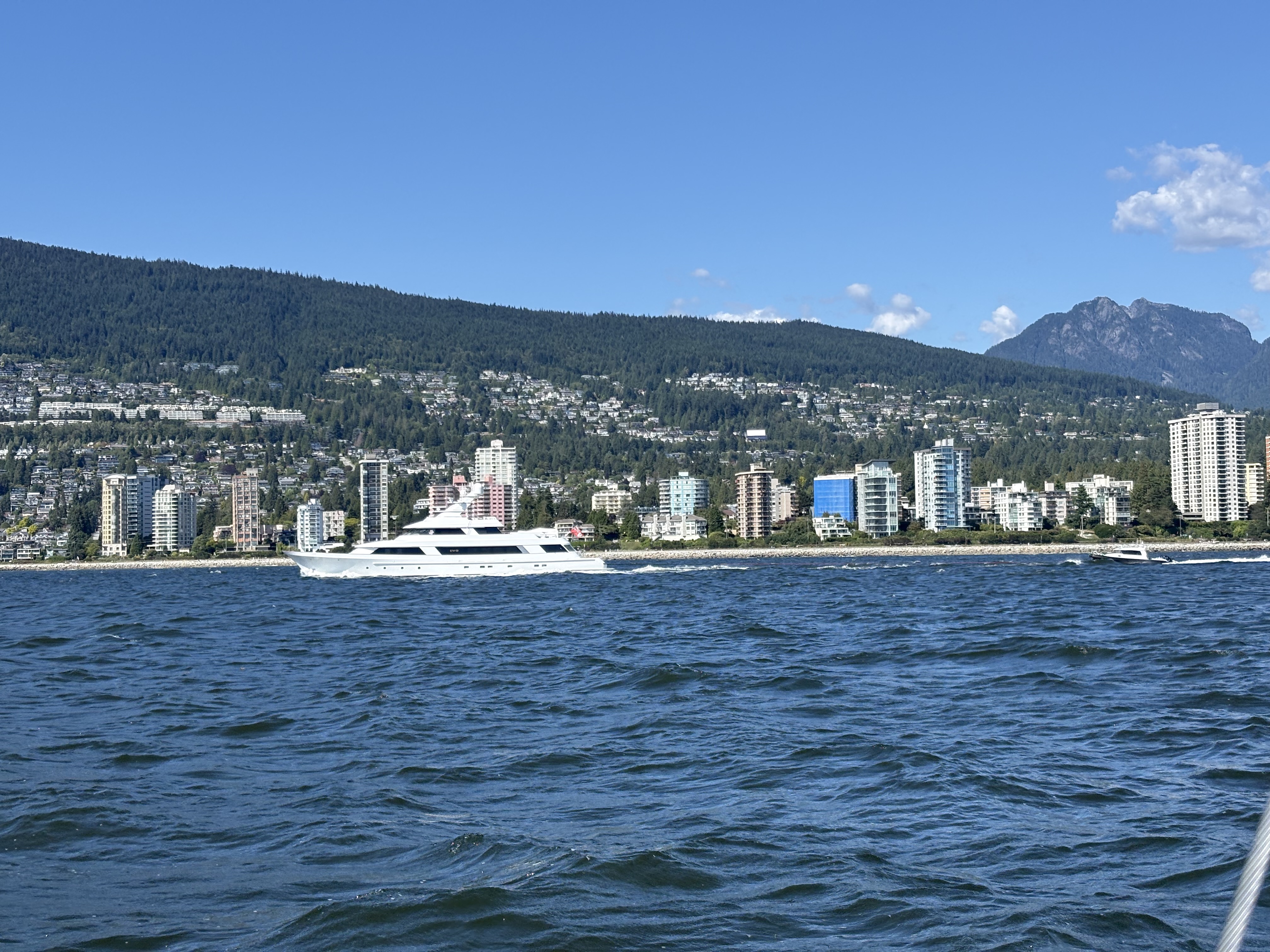vancouver skyline yacht
